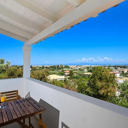 Maison D' Azur *